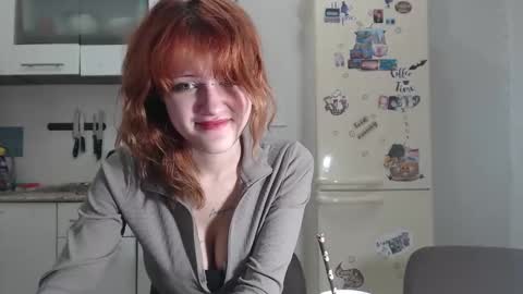 Snapshot of adriennelunar chatting on February 27, 6:22 pm AdrienneLunar online show from February 27, 6:22 pm