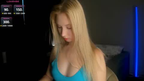 aesthetics__tease online show from February 5, 9:13 am