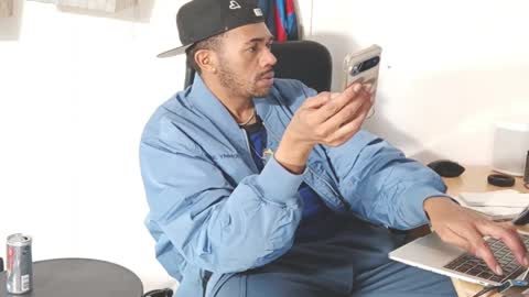 felix online show from April 3, 8:32 am