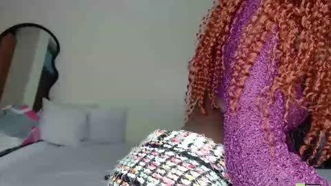 Mia online show from March 13, 3:59 pm