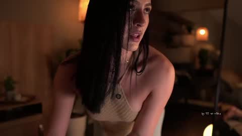 Emma online show from July 8, 10:57 pm