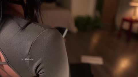 Emma online show from January 10, 1:44 am