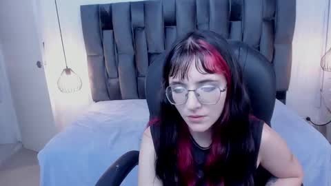 Snapshot of afroditaleclair chatting on October 19, 6:01 pm Afrodita online show from October 19, 6:01 pm