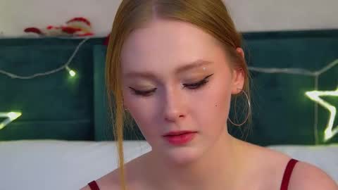 AgataFoxley online show from December 13, 8:37 pm