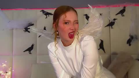 AgataFoxley online show from October 25, 6:46 am