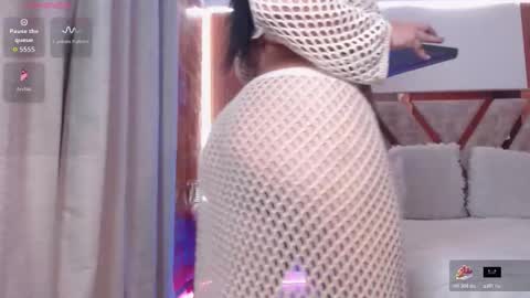 Agathaa white online show from December 4, 11:54 am