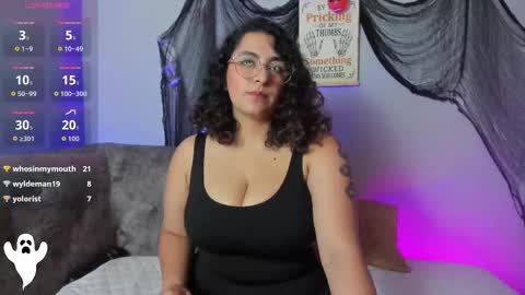 agatha bel    online show from October 27, 8:20 pm