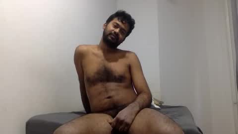 aggaggs online show from November 1, 8:02 am