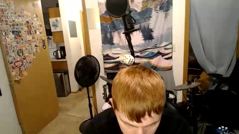 agingerboyx online show from June 2, 3:19 am