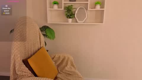 agnes wells online show from March 6, 9:19 am