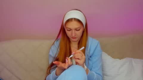 AgnesArden online show from November 6, 1:58 pm