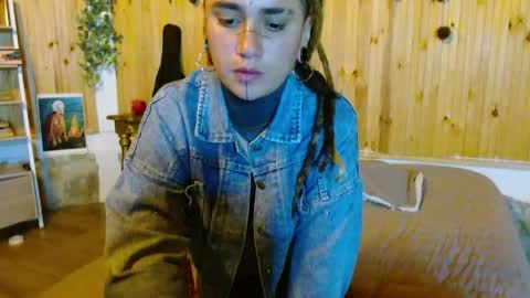 Agness online show from May 5, 1:01 am