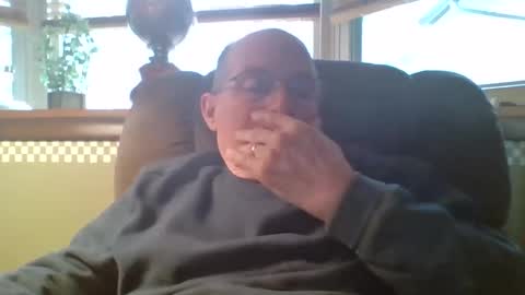 aguynrkfrd online show from November 18, 5:27 pm