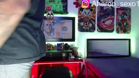 Snapshot of aharon_sexo1 chatting on March 9, 11:56 pm Aharon  Zamora online show from March 9, 11:56 pm