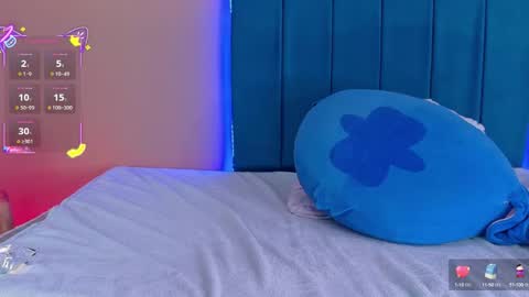 Snapshot of ahvi_ebony chatting on September 19, 12:09 pm Ahvi Ebony online show from September 19, 12:09 pm