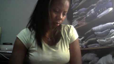 Snapshot of aicha_boobs chatting on October 8, 2:08 am Aicha boobs online show from October 8, 2:08 am
