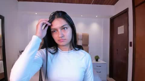 Snapshot of aidajoness chatting on October 10, 1:17 pm aidajoness online show from October 10, 1:17 pm
