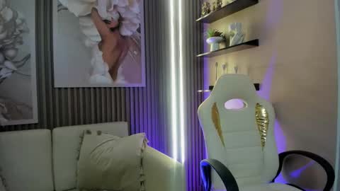   online show from October 29, 2:13 am