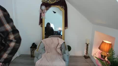 Snapshot of aileen_stone chatting on October 11, 3:48 pm Aileen online show from October 11, 3:48 pm