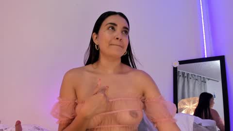 Aisha online show from January 19, 4:14 pm