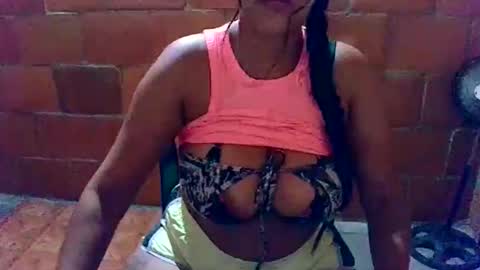 aisha koswell3 online show from January 9, 1:11 am