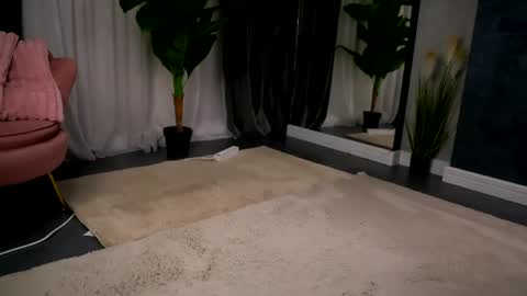 Aish online show from April 20, 10:07 am