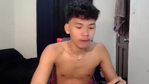aj_daksxx online show from May 19, 4:52 am