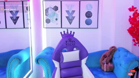 Azaka  online show from September 23, 12:32 pm