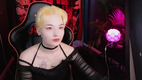 Akemi online show from March 9, 5:22 am