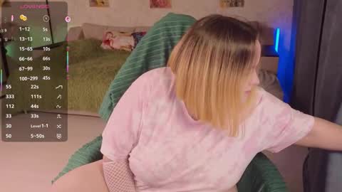 Aki online show from November 7, 1:24 pm