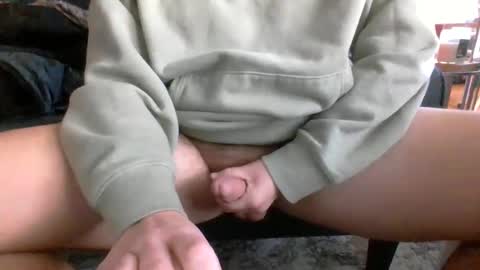 akpchi1984 online show from January 5, 2:30 pm