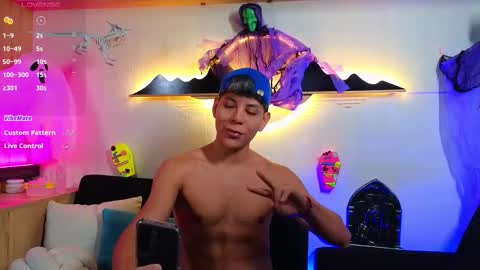 Al Fox  Miko Fortuni  online show from November 3, 12:11 am