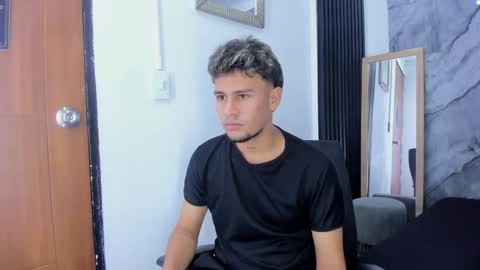 alan__smith online show from December 1, 7:45 pm