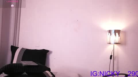 alan_morrys online show from January 15, 1:47 am