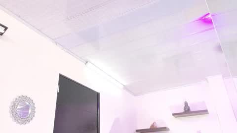 Snapshot of alana_madison chatting on October 9, 11:37 am Maeve online show from October 9, 11:37 am