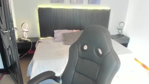 ALANI online show from December 5, 12:03 pm