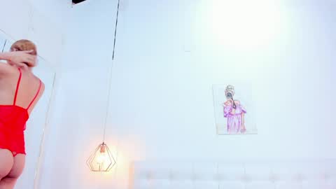 alanna_miaw online show from May 3, 3:29 pm