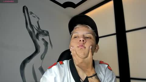 Snapshot of alanred_ chatting on September 26, 5:04 am alanred_ online show from September 26, 5:04 am