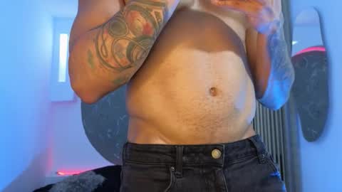 Snapshot of alanrodgers2_0 chatting on October 8, 10:21 am alan online show from October 8, 10:21 am