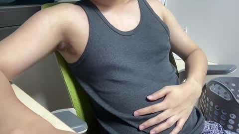 alanwu12 online show from February 14, 2:44 pm