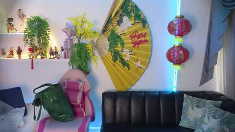 albaandthayron online show from October 2, 12:04 pm