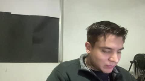 alber753713 online show from June 16, 5:00 am
