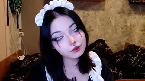 alberthamazierski online show from October 31, 4:40 pm