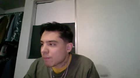 albertoarenas16 online show from June 5, 6:52 am