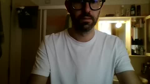 albertodivenire online show from February 23, 2:46 pm