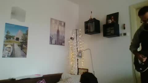 albertodivenire online show from November 2, 1:00 pm