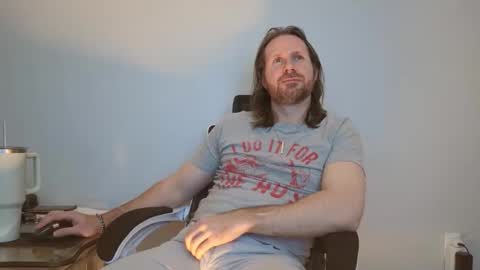 albinoadonis online show from April 21, 2:51 am