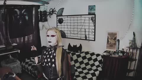 Mistic witch online show from January 17, 7:05 pm