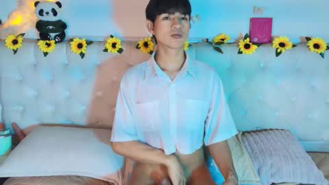 ale_aurarashi online show from March 21, 1:38 pm