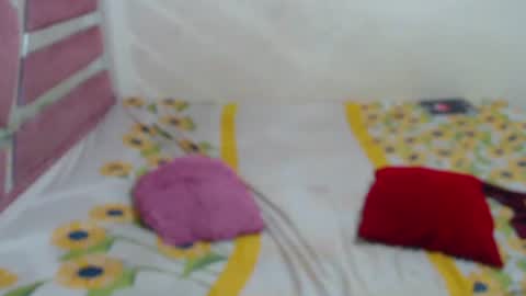 aleeinvein1 online show from April 23, 5:15 am